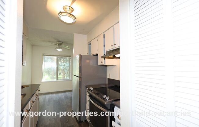 2 beds, 1 bath, $1,495