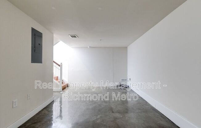 1321 1/2 E. Main St.