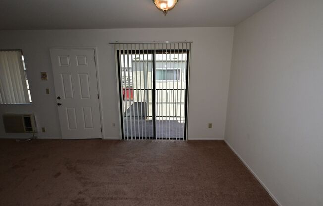 2 beds, 2 baths, $2,400, Unit 10