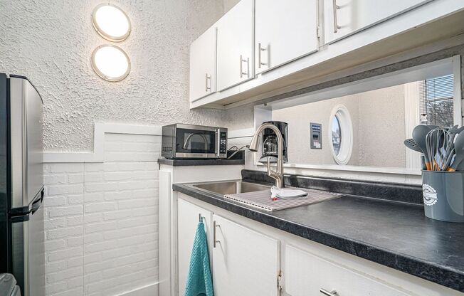 Beautifully Remodeled Furnished One Bedroom in Sloan