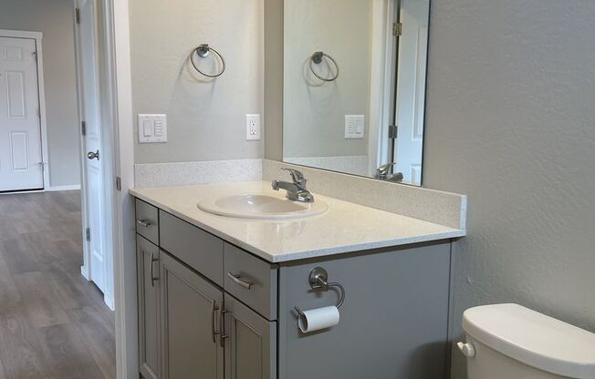 2 beds, 1 bath, $1,575