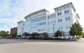 10 OCEAN AVE