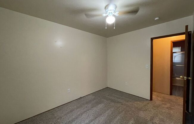 3 beds, 1 bath, $1,450