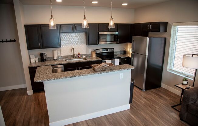 2 beds, 2 baths, $1,950