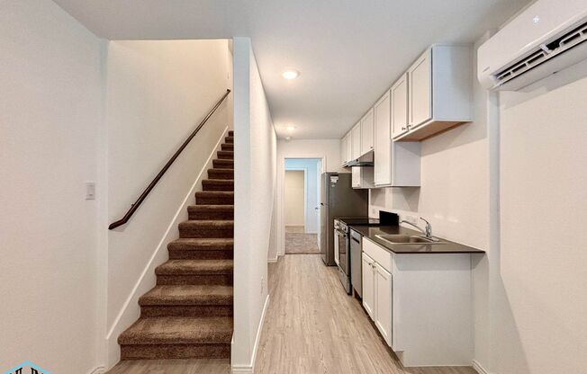 Welcome to the coolest little spot in San Antonio –A Charming Two-Story Tiny House for Rent!