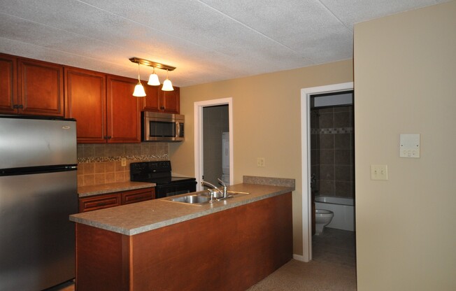 1 bed, 1 bath, 600 sqft, $795, Unit 403