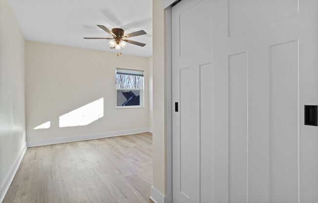 3 beds, 2.5 baths, 1,960 sqft, $2,600, Unit 116 Eiche Drive - Unit 2