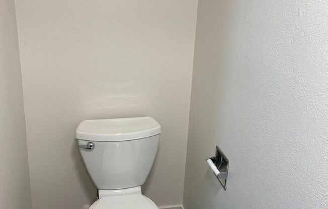 2 beds, 1.5 baths, 800 sqft, $1,845, Unit 1025-201