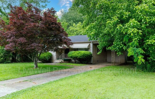 512 ANNIE LAURA DR