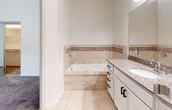 3 beds, 2.5 baths, 1,280 sqft, $3,504, Unit 30