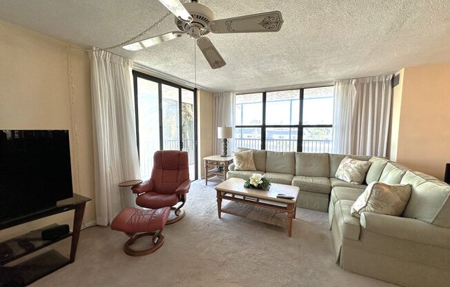 2 beds, 2 baths, $3,500, Unit #311