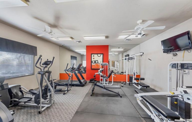 3 beds, 2 baths, $1,600, Unit # 274
