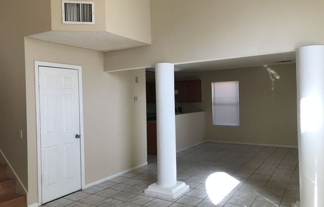 ABSOLUTELY BEAUTIFUL  3 BEDROOM 2 1/2 BATH