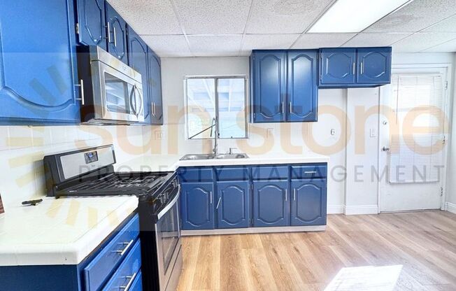 2 beds, 1 bath, $2,650