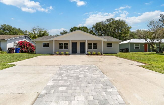 MOVE IN SPECIAL-Beautiful Newly Renovated 2/1 Duplex in St. Cloud Close To Lakefront