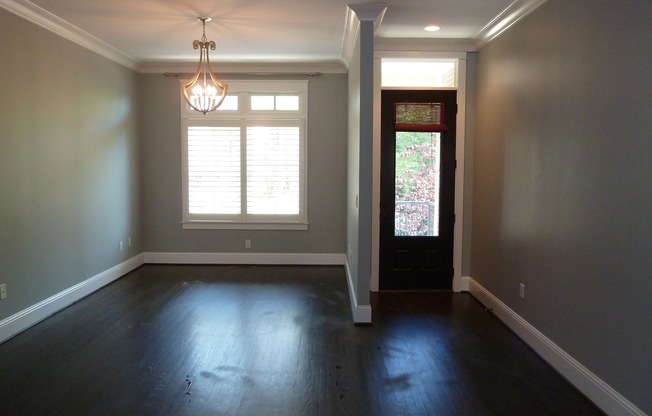 Elegant 2BR Townhome in Gramercy | Pool, Clubhouse & Gated Access