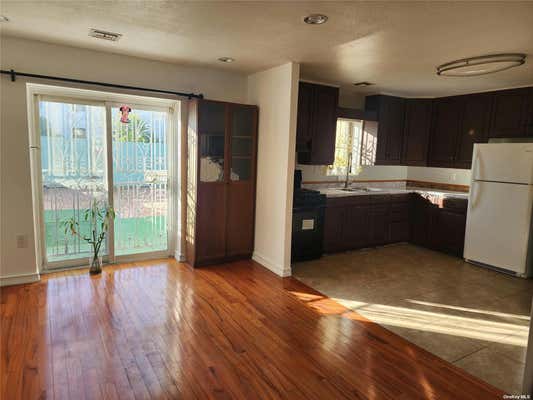 3 beds, 3 baths, $4,500, Unit WH