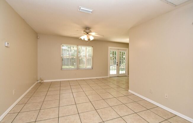 3 beds, 2 baths, $1,700