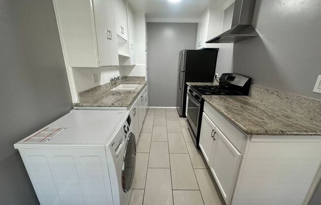 1 bed, 1 bath, 700 sqft, $1,995, Unit Unit 07