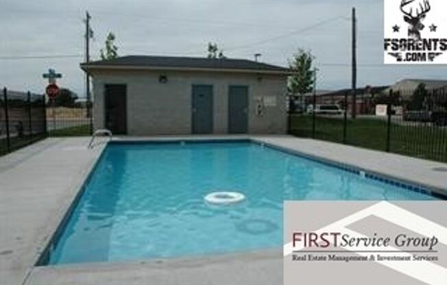 Newer Town home close to everything! FREE APPLICATION FEES!!! APPLY TODAY!!!