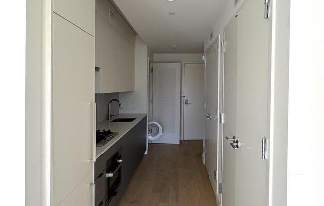 Studio, 1 bath, $4,550, Unit S14G