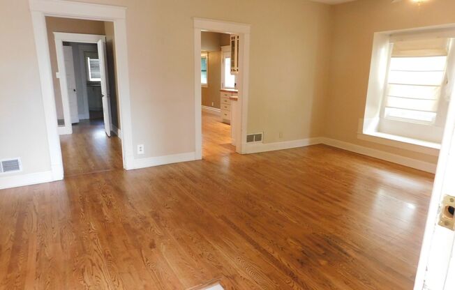 LARGE 3 bed 2 bath home in downtown GJ!!!!