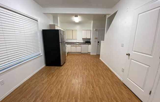 2 beds, 2 baths, $2,600