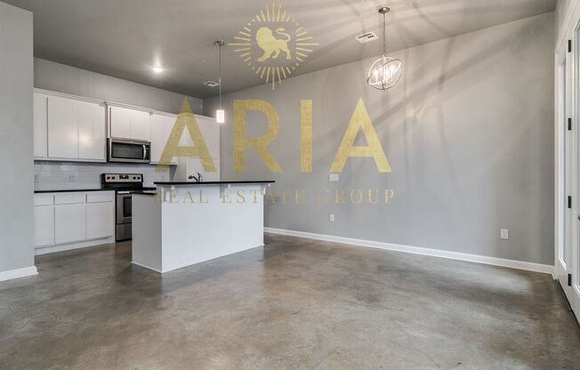 3 beds, 2.5 baths, 1,620 sqft, $1,725, Unit 4724 W. Main St.