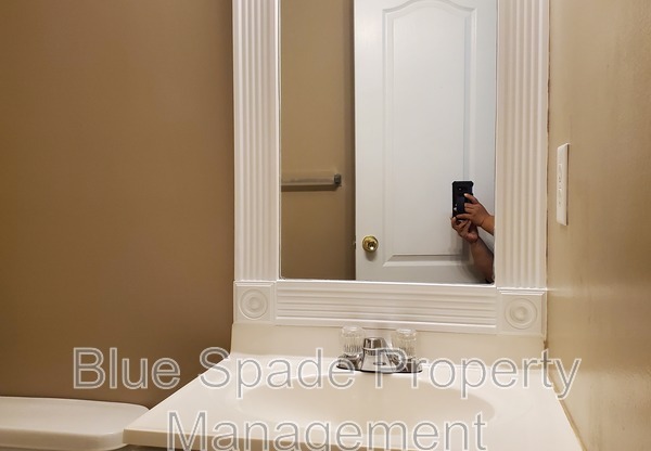 6237 DORSETT SHLS RD