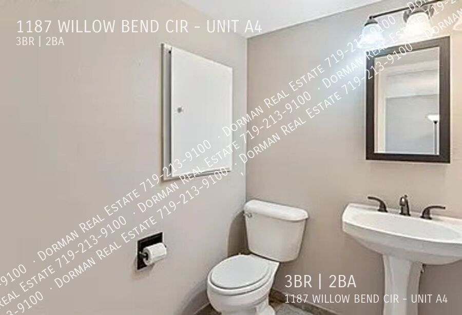 1187 WILLOW BND CIR