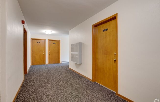 Studio, 1 bath, 404 sqft, $995, Unit 2115-206