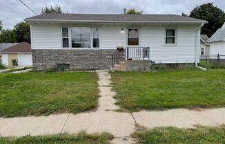 3 beds, 1 bath, $1,295