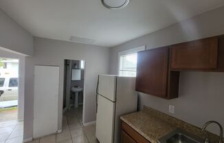 1 bed, 1 bath, $1,350, Unit 1003-C