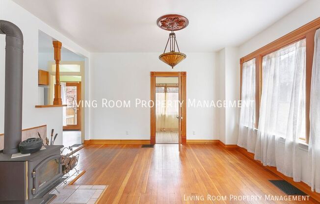 1836 SE 36 AVE