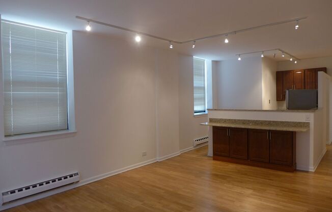 2 beds, 2 baths, 1,250 sqft, $2,950, Unit 07C