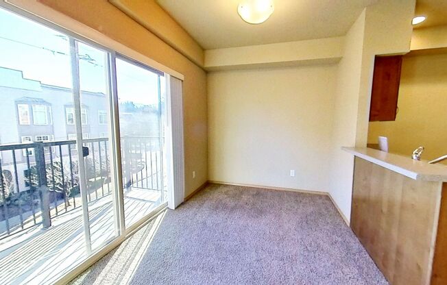 Studio, 1 bath, 542 sqft, $1,595, Unit 407