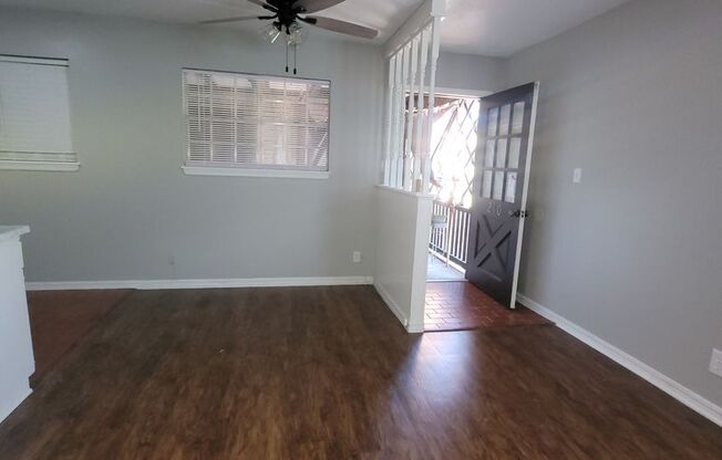 Studio, 1 bath, $850, Unit 210