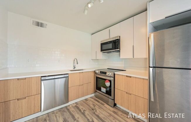 2550 N OGDEN ST