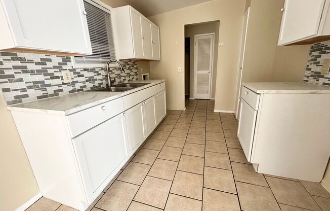 Polished 3-Bedroom on University Ave!