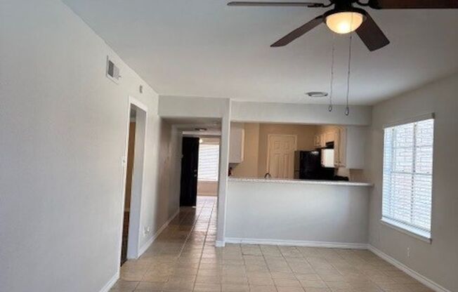 3 beds, 2 baths, 1,256 sqft, $1,500, Unit 09-0907 W/D
