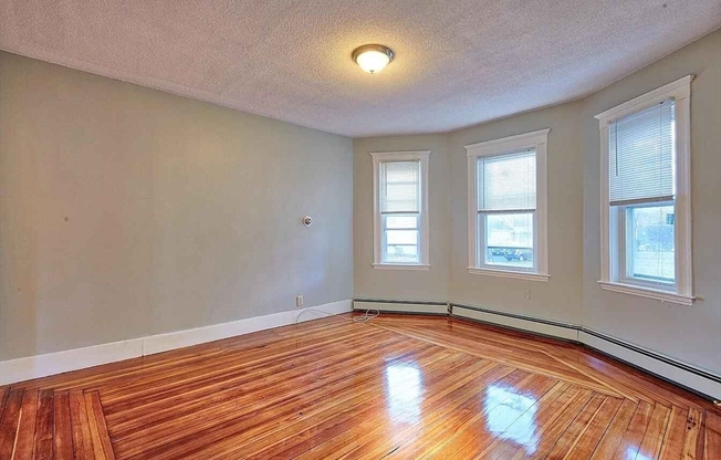 11 HARNDEN RD