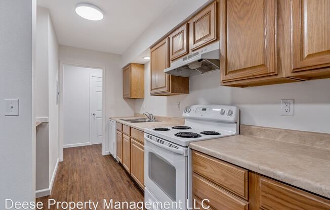 1711 W 10th Ave