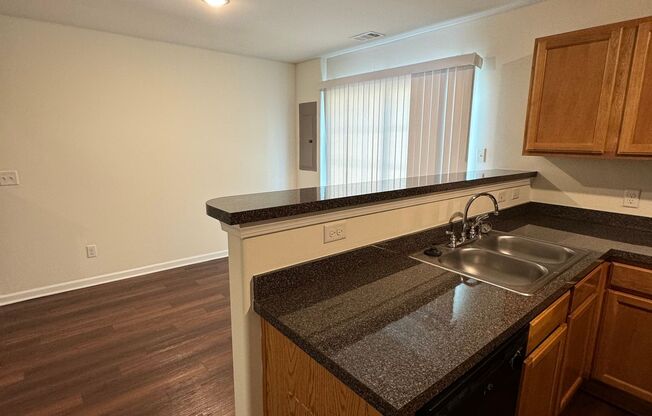 3 beds, 2.5 baths, 1,750 sqft, $1,725, Unit 82 BC