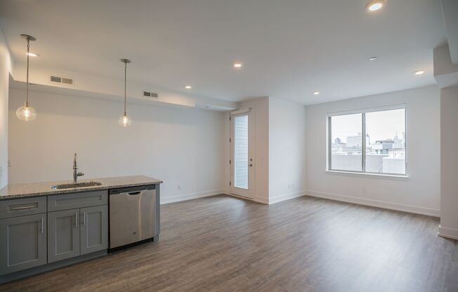 1 bed, 1 bath, 787 sqft, $1,750, Unit Unit 402