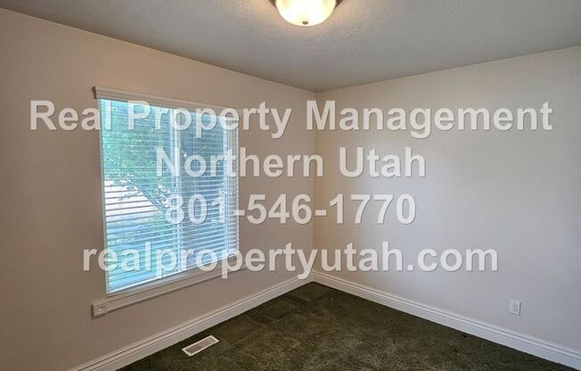 3 beds, 2.5 baths, $2,200