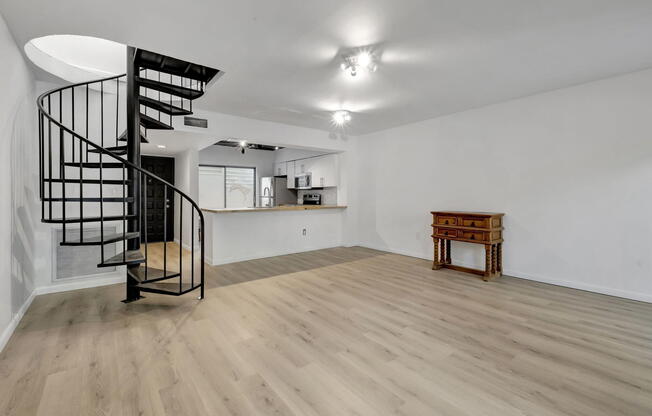 519 NE 38 ST