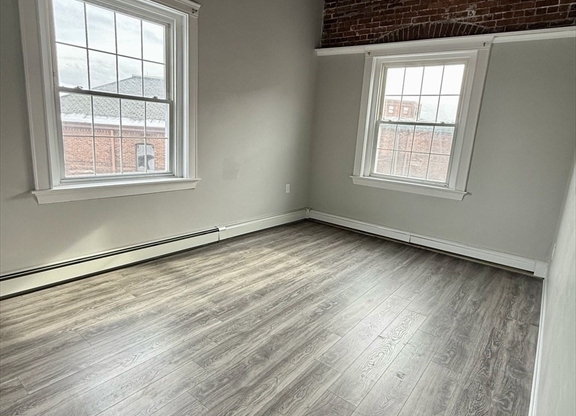 15 N MAIN ST