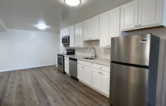 1 bed, 1 bath, $2,495, Unit 131