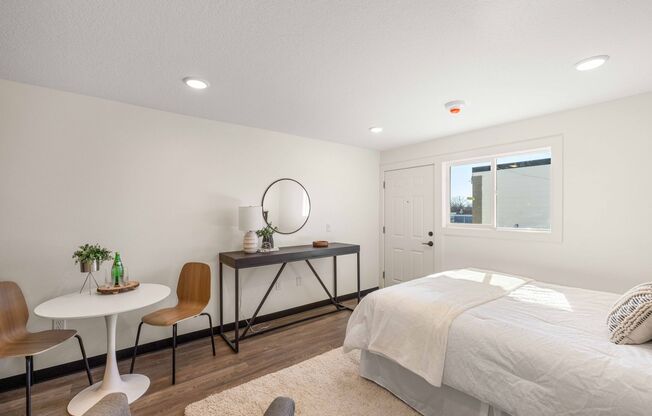 Studio, 1 bath, $625