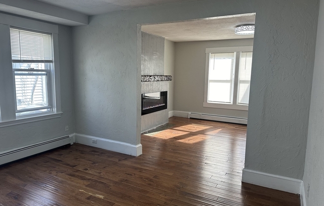 3 beds, 1.5 baths, 1,150 sqft, $2,850, Unit 1FL